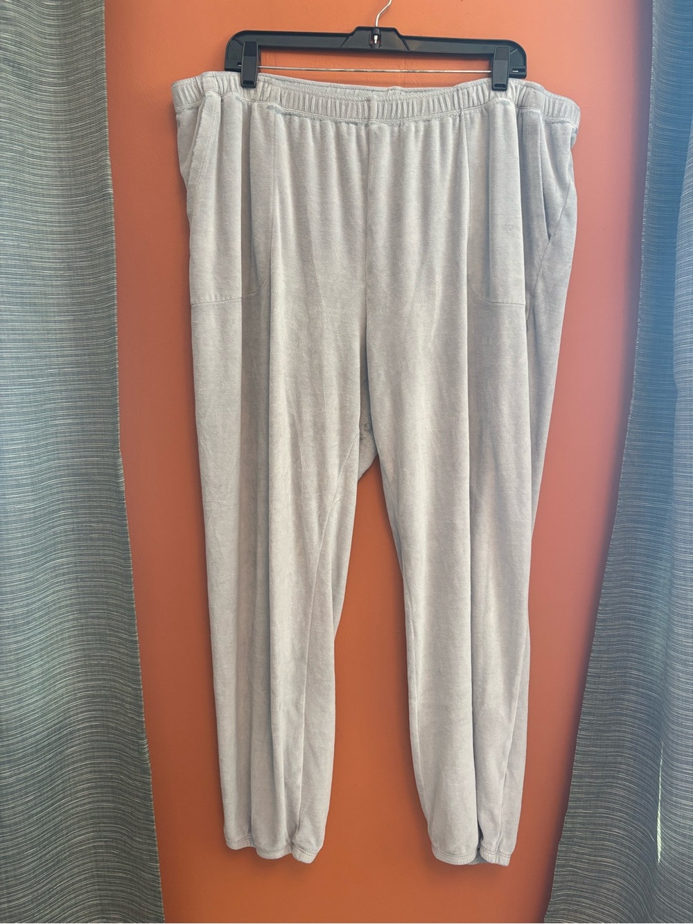 Aerie Women's Elastic-Waist Lounge Pants in Light Gray
